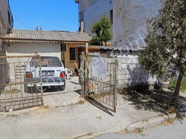 Karabağlar, İzmir içerisinde satılık Villa