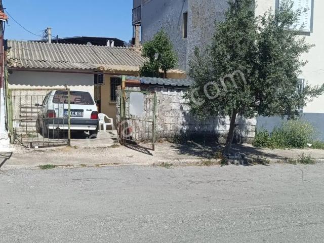 Karabağlar, İzmir içerisinde satılık Villa