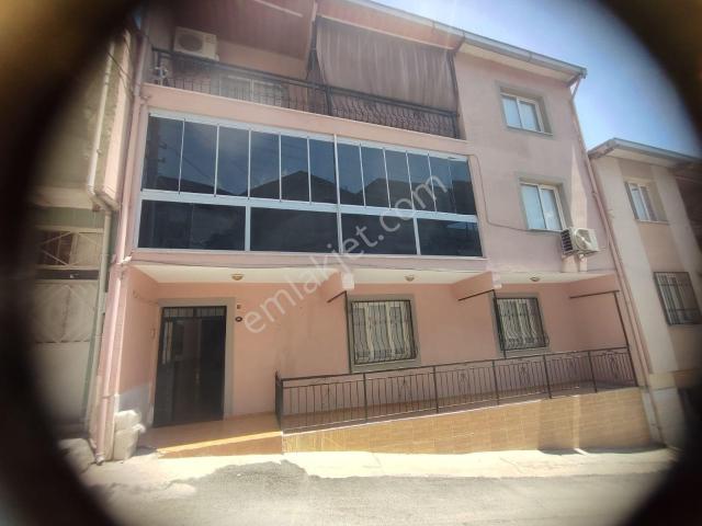 Karabağlar, İzmir içerisinde kiralık mülk