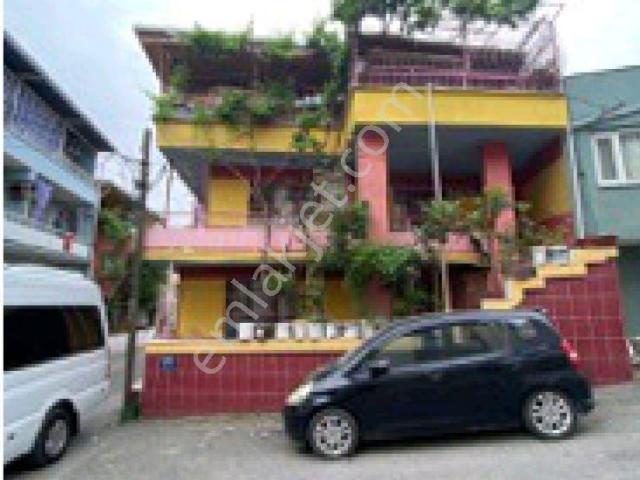 Karabağlar, İzmir içerisinde satılık Bina