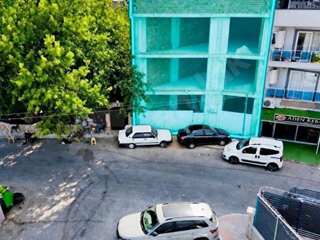Karabağlar, İzmir içerisinde satılık Bina