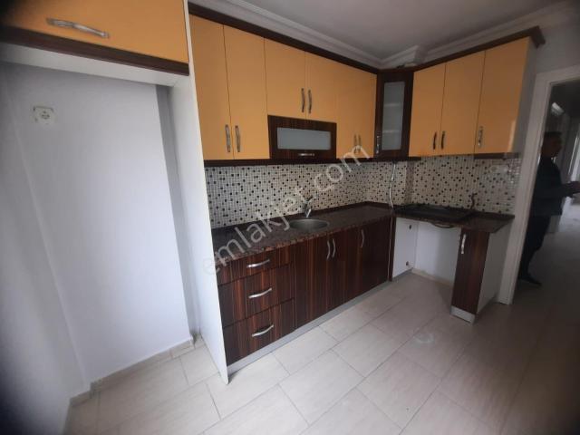 Karabağlar, İzmir içerisinde kiralık mülk