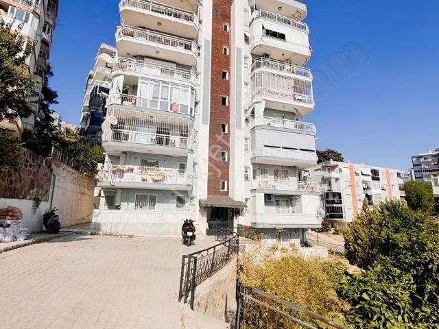 Karabağlar, İzmir içerisinde satılık mülk