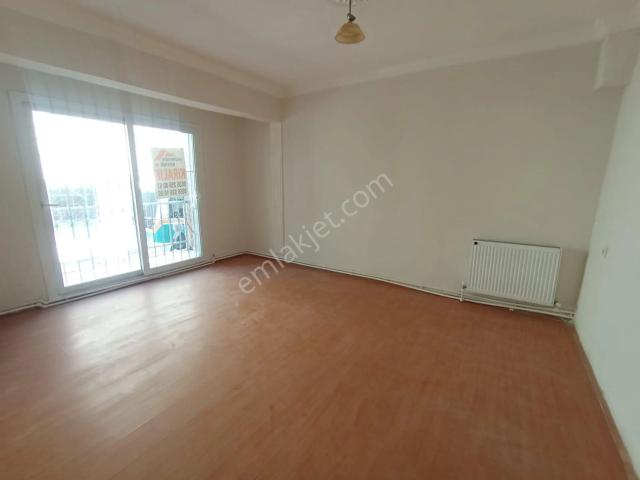 Karabağlar, İzmir içerisinde kiralık mülk