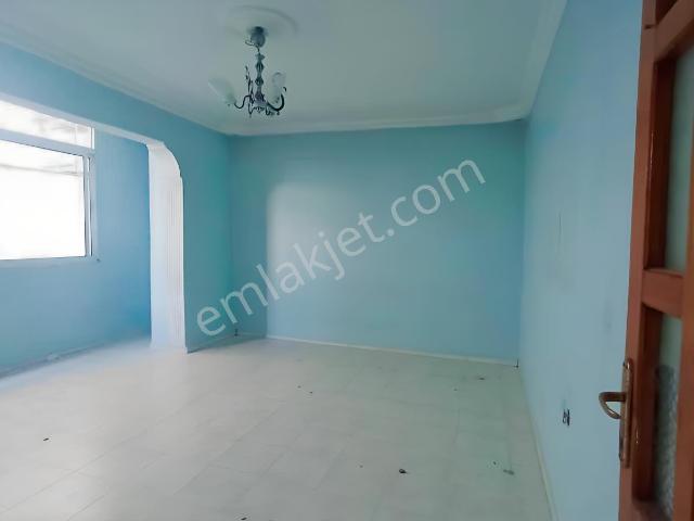Umut Mahallesi, Karabağlar içerisinde kiralık mülk
