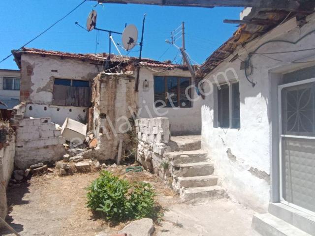 Karabağlar, İzmir içerisinde satılık Villa