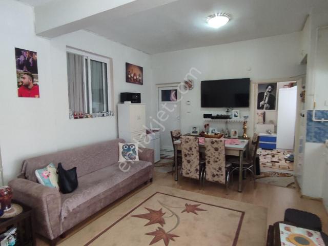 Karabağlar, İzmir içerisinde satılık mülk