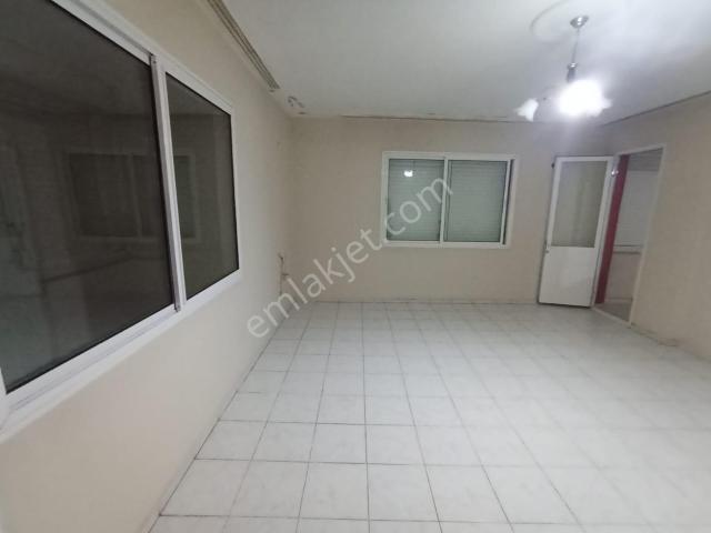 Yunus Emre Mahallesi, Karabağlar içerisinde kiralık mülk