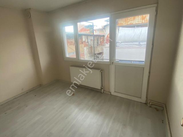 Çamlık, Karabağlar içerisinde kiralık mülk
