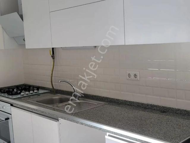 Karabağlar, İzmir içerisinde kiralık mülk