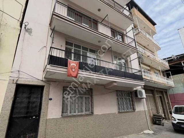 Karabağlar, İzmir içerisinde satılık mülk