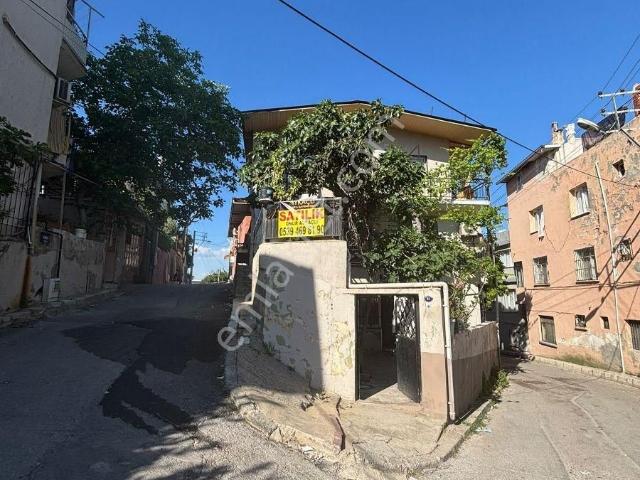 Karabağlar, İzmir içerisinde satılık Villa