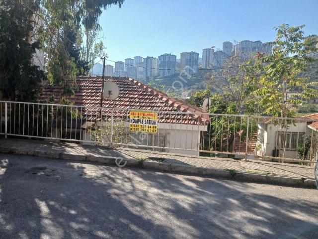 Karabağlar, İzmir içerisinde satılık Villa