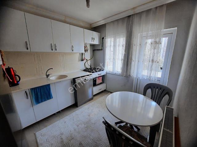 Karabağlar, İzmir içerisinde satılık Bina
