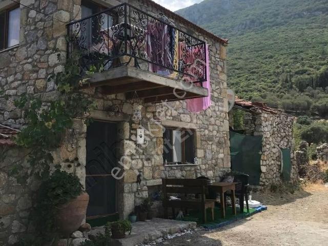 Karaburun, İzmir içerisinde kiralık Villa