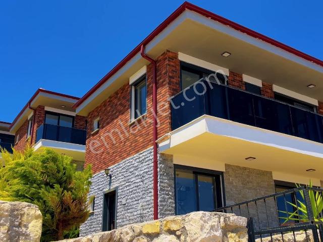 Bozköy Mahallesi, Karaburun içerisinde satılık Villa