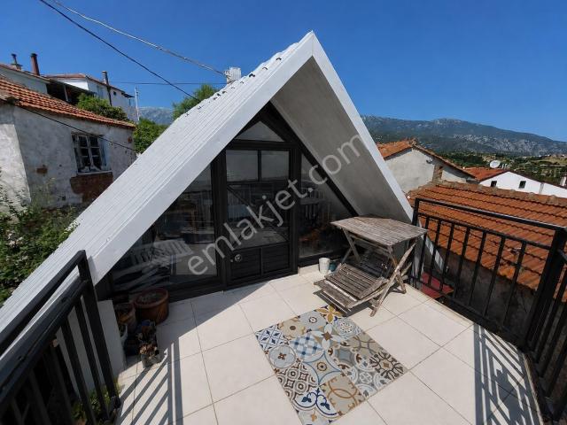 Karaburun, İzmir içerisinde satılık Villa