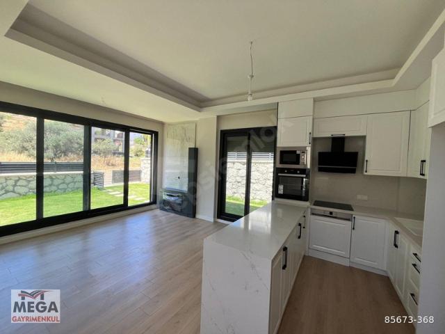 Merkez Mahallesi, Karaburun içerisinde satılık Villa