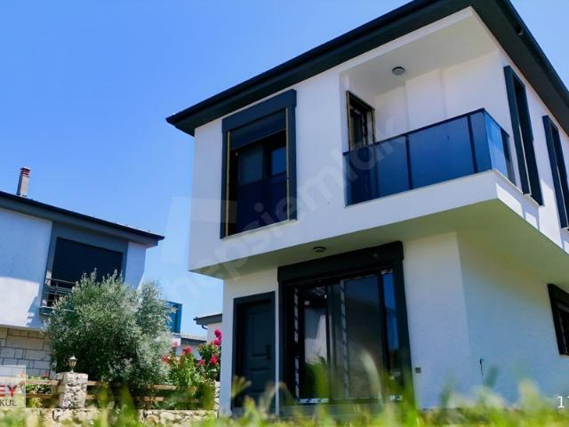 İskele Mahallesi, Karaburun içerisinde satılık Villa