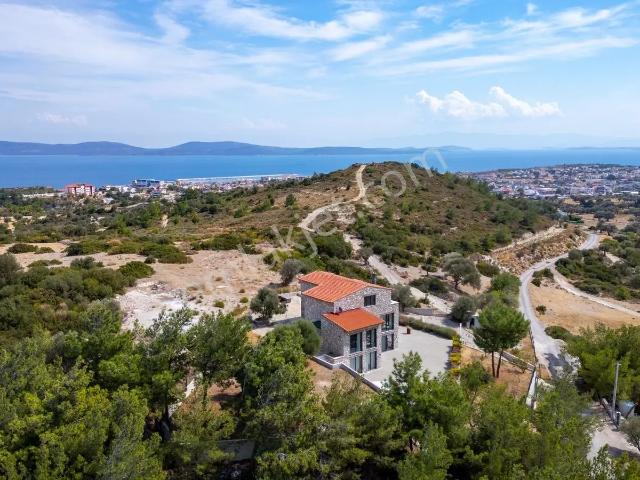 Karaburun, İzmir içerisinde satılık Villa