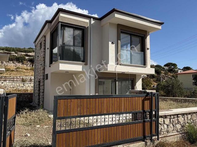 Saip Mahallesi, Karaburun içerisinde satılık Villa