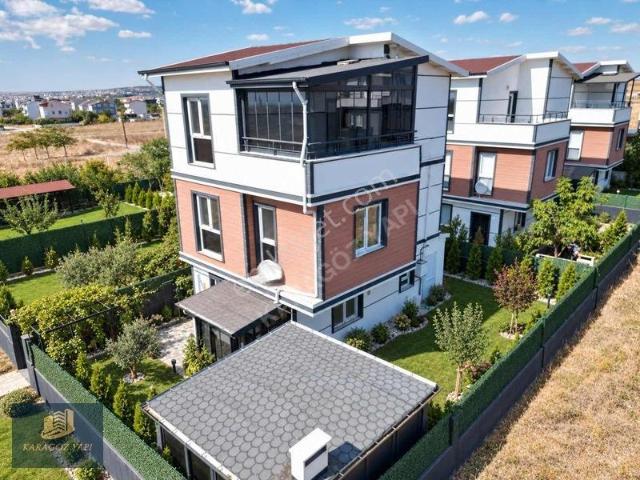Marmaraereğlisi, Tekirdağ içerisinde satılık Villa