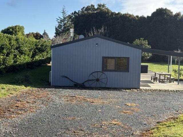House for rent in Awhitu, Oroua County