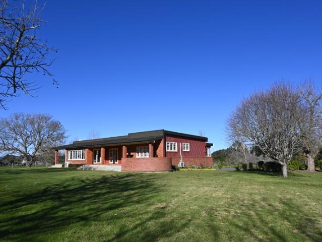 House for rent in Awhitu, Oroua County