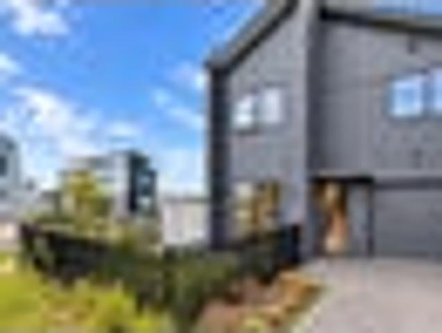 Townhouse for rent in Park Green, Papakura