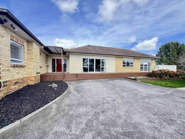 House for rent in Awhitu, Oroua County