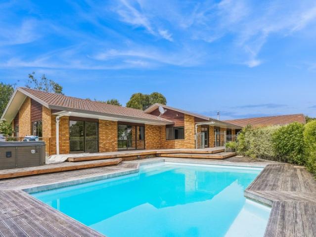 House for rent in Hayfield Park, Papakura
