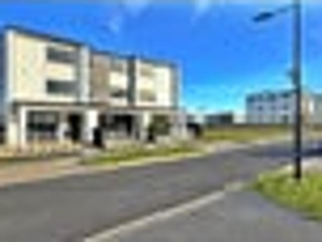 Townhouse for sale in Awhitu