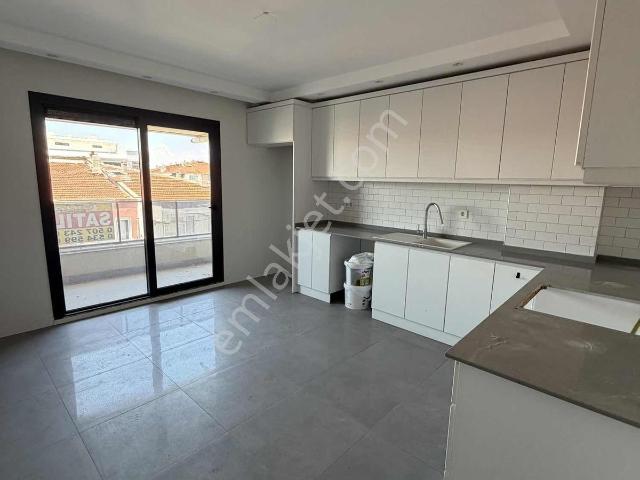 Akhisar, Manisa içerisinde kiralık mülk