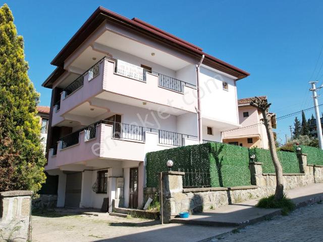 Karamürsel, Kocaeli içerisinde satılık Villa