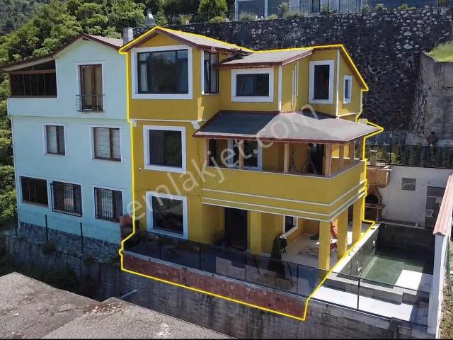 Karamürsel, Kocaeli içerisinde satılık Villa
