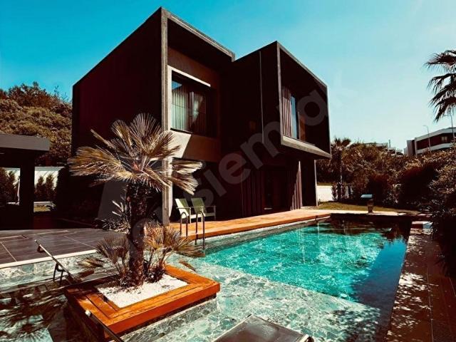 Kuşadasi, Aydin içerisinde satılık Villa