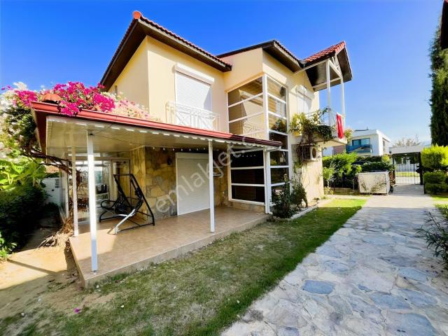 Karaova, Kuşadası içerisinde kiralık Villa