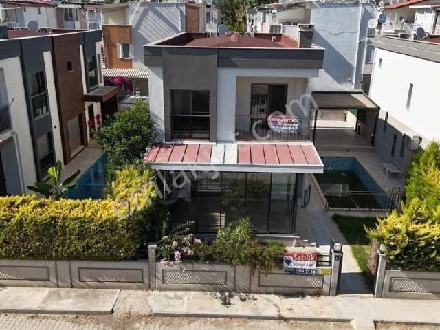 Kuşadasi, Aydin içerisinde satılık Villa