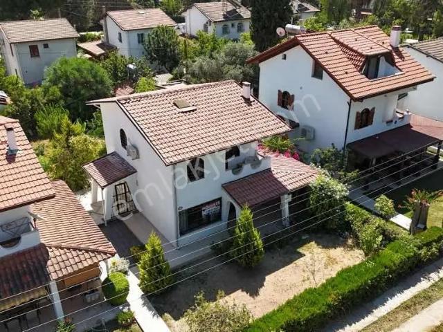 Kuşadasi, Aydin içerisinde satılık Villa