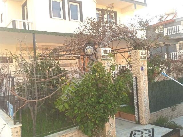 Kuşadasi içerisinde satılık Villa