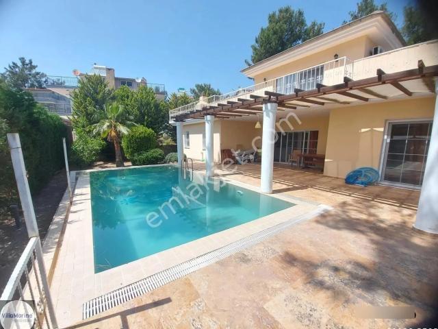 Kuşadasi, Aydin içerisinde satılık Villa