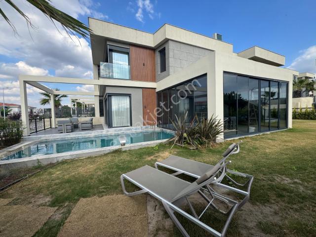 Kuşadasi, Aydin içerisinde satılık Villa