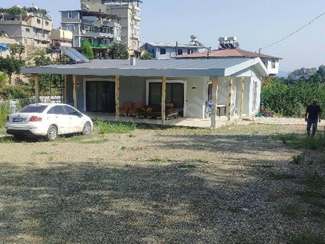 Karlısu, Antakya içerisinde satılık Villa