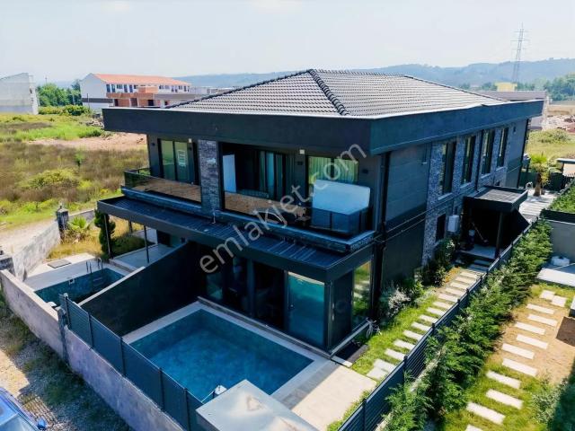 Karasu, Sakarya içerisinde satılık Villa