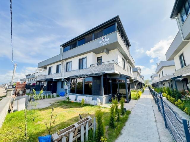 Karasu, Sakarya içerisinde satılık Villa