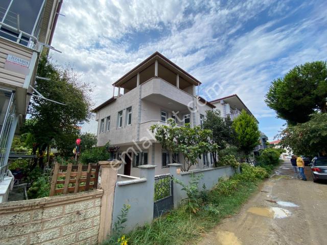 Yalı Mahallesi, Karasu içerisinde satılık Villa