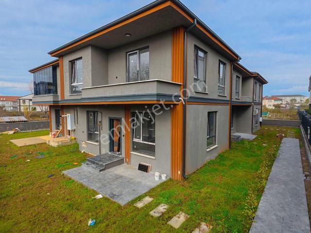 Karasu, Sakarya içerisinde satılık Villa