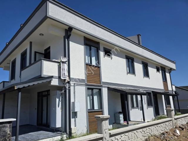 Karasu, Sakarya içerisinde satılık Villa