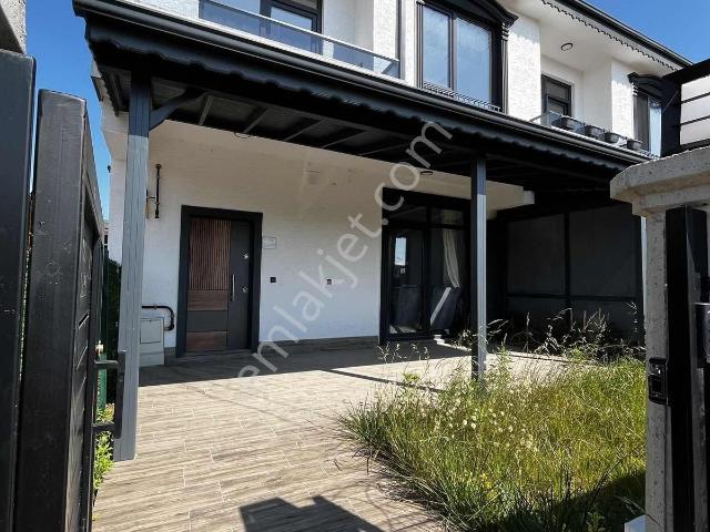 Karasu, Sakarya içerisinde satılık Villa