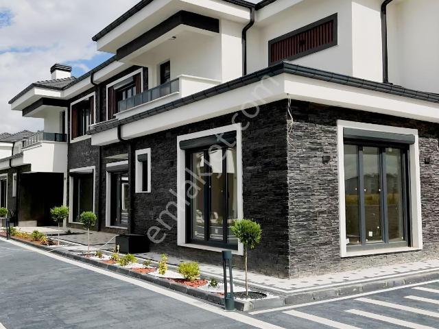 Karatay, Konya içerisinde satılık Villa